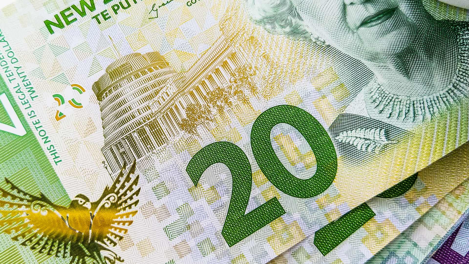 New Zealand money save on campervan hire