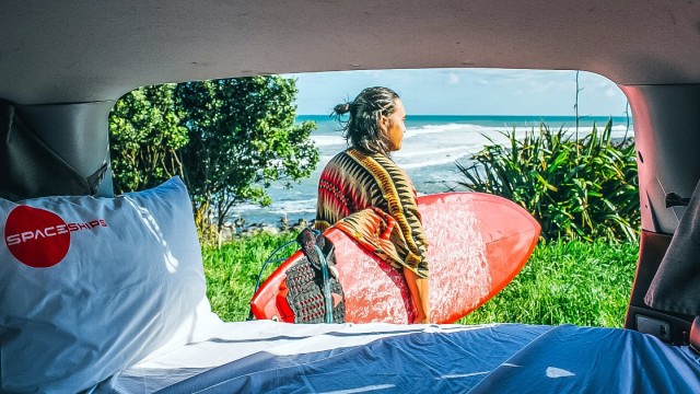 Surfing in NZ road trip
