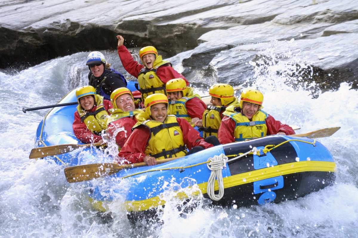 NZ must-do: whitewater rafting, for instance in Queenstown (CC BY ND 2.0)